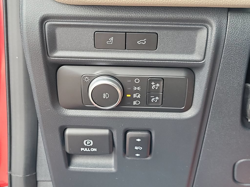 Used 2022 Ford Expedition Limited AWD/4WD image 34
