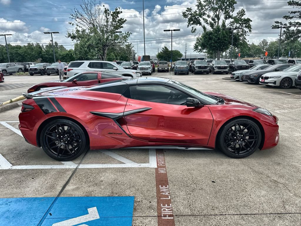 Used 2024 Chevrolet Corvette Z06 w/ Stealth Interior Trim Package RWD image 10