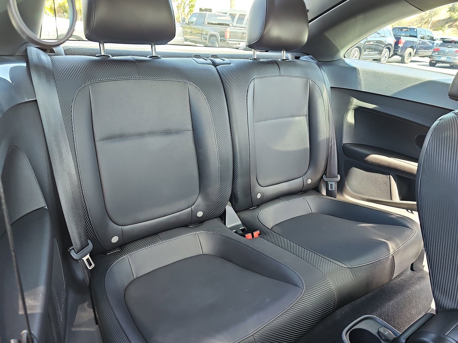 Used 2015 Volkswagen Beetle TDI image 14