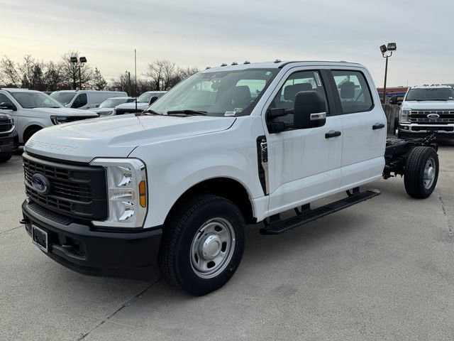 Used 2024 Ford F350 XL image 7