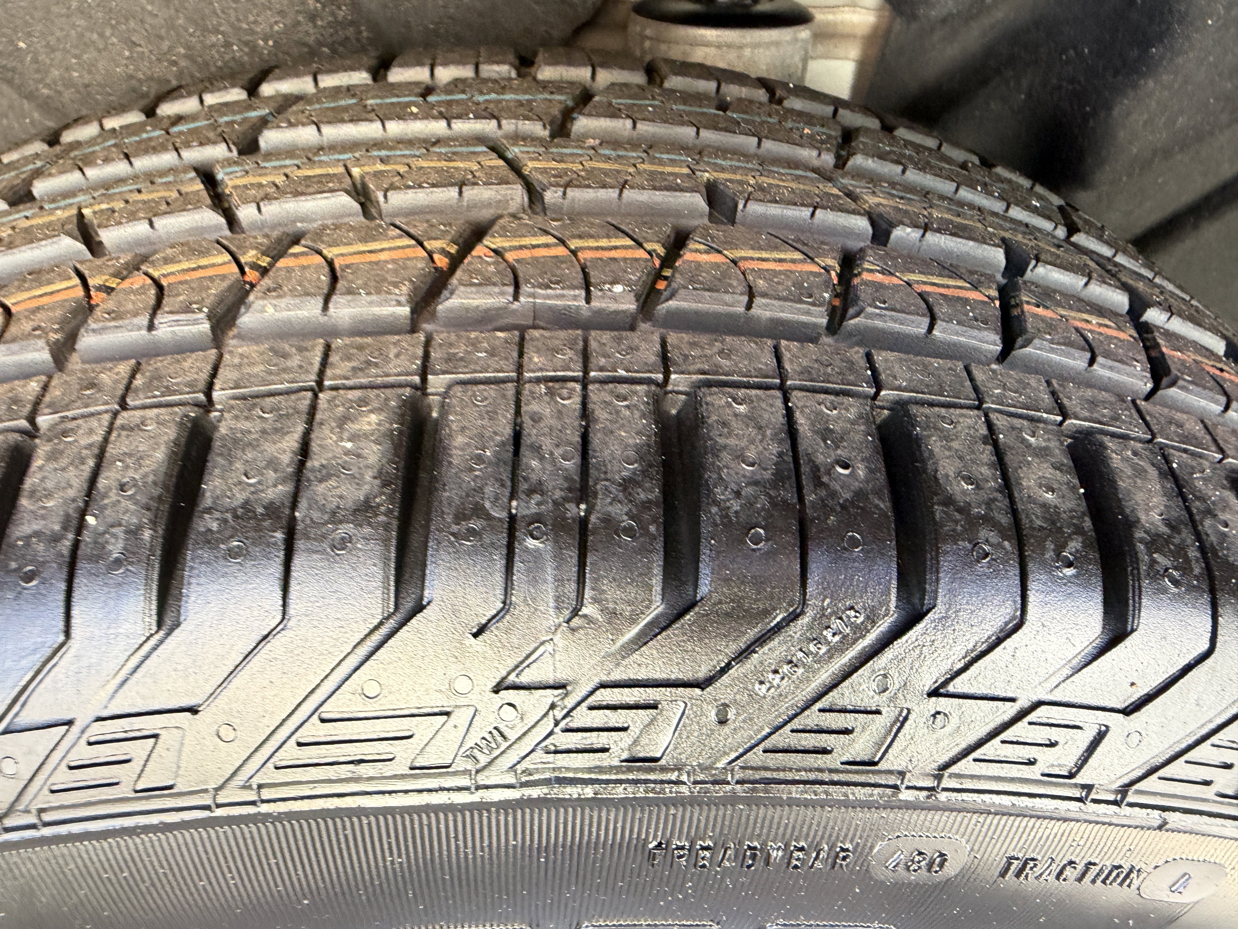 Certified 2023 Volvo XC60 B5 Plus w/ Protection Package Premier image 31