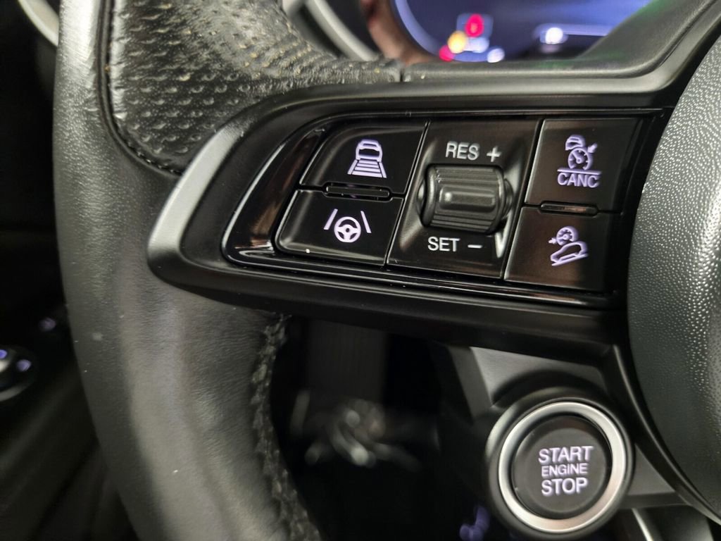 Used 2024 Alfa Romeo Stelvio Veloce image 19