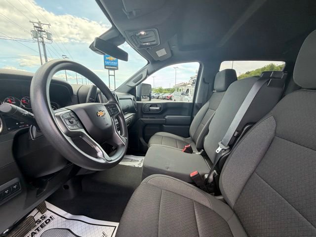 Used 2022 Chevrolet Silverado 2500 Custom w/ Custom Value Package AWD/4WD image 11