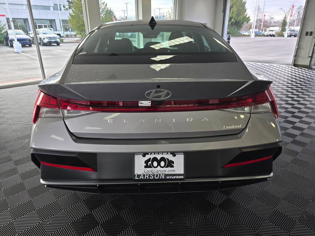 New 2026 Hyundai Elantra Limited image 6