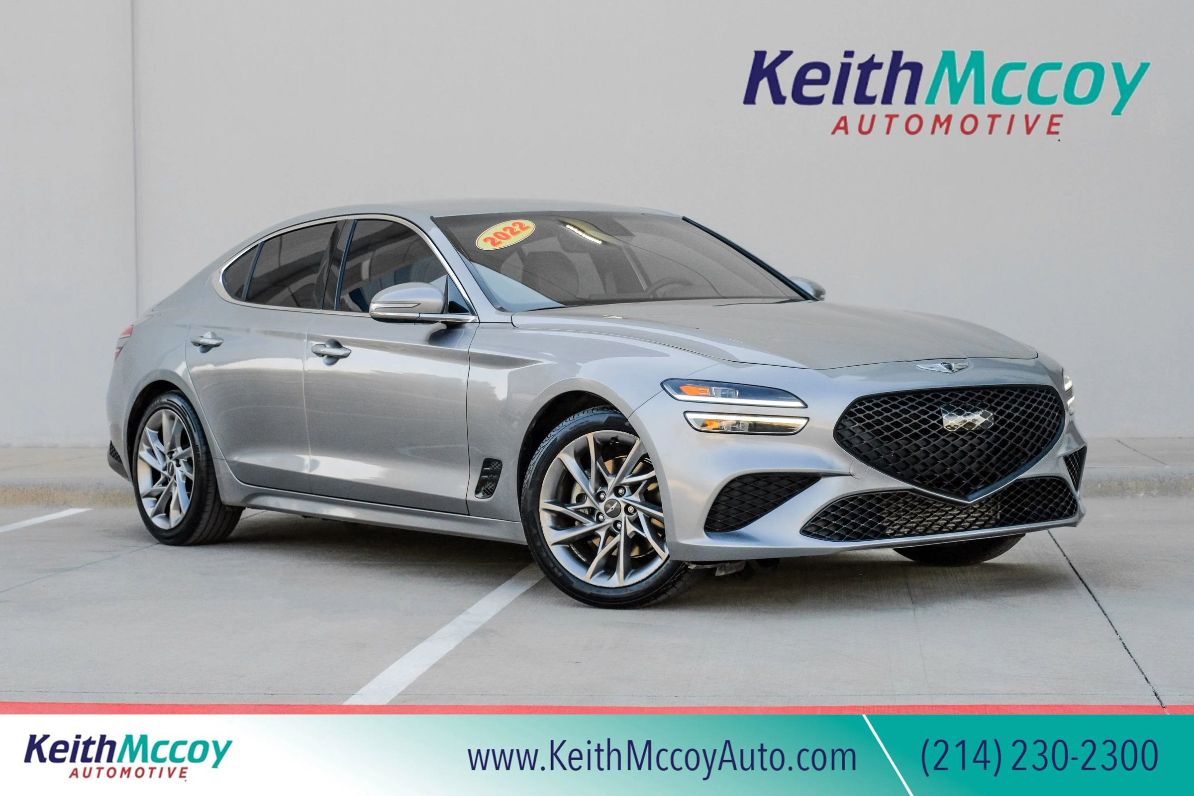 Used 2022 Genesis G70 2.0T image 1