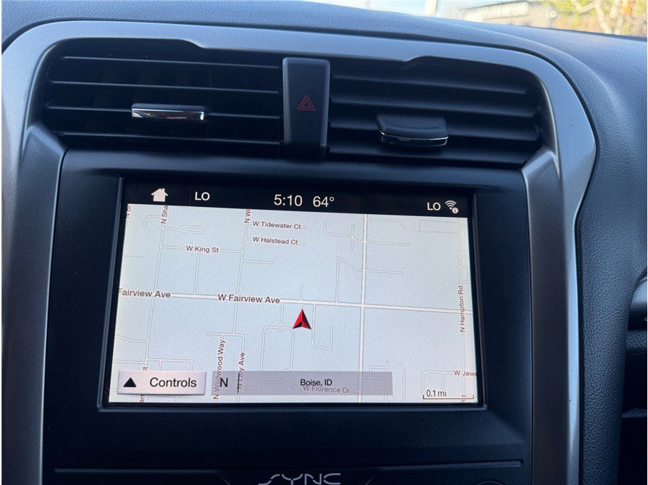 Used 2019 Ford Fusion SE FWD image 19