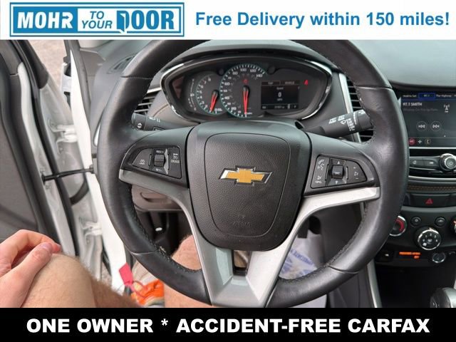 Used 2022 Chevrolet Trax LT w/ LT Convenience Package image 19
