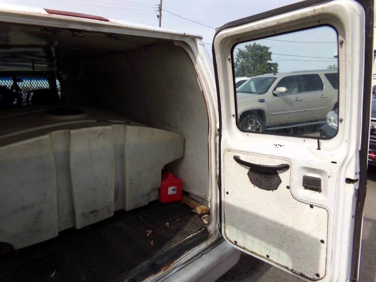 Used 1995 Ford E-250 and Econoline 250 Super RWD image 28
