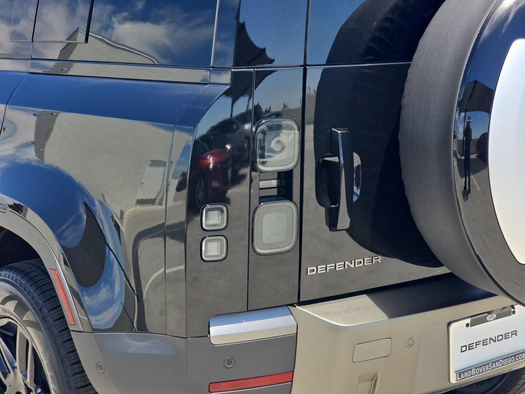 New 2026 Land Rover Defender 110 S AWD/4WD image 35