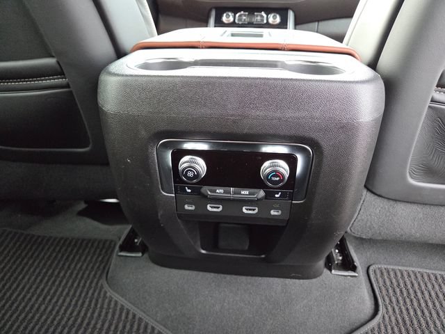 Used 2024 GMC Yukon Denali Ultimate AWD/4WD image 29