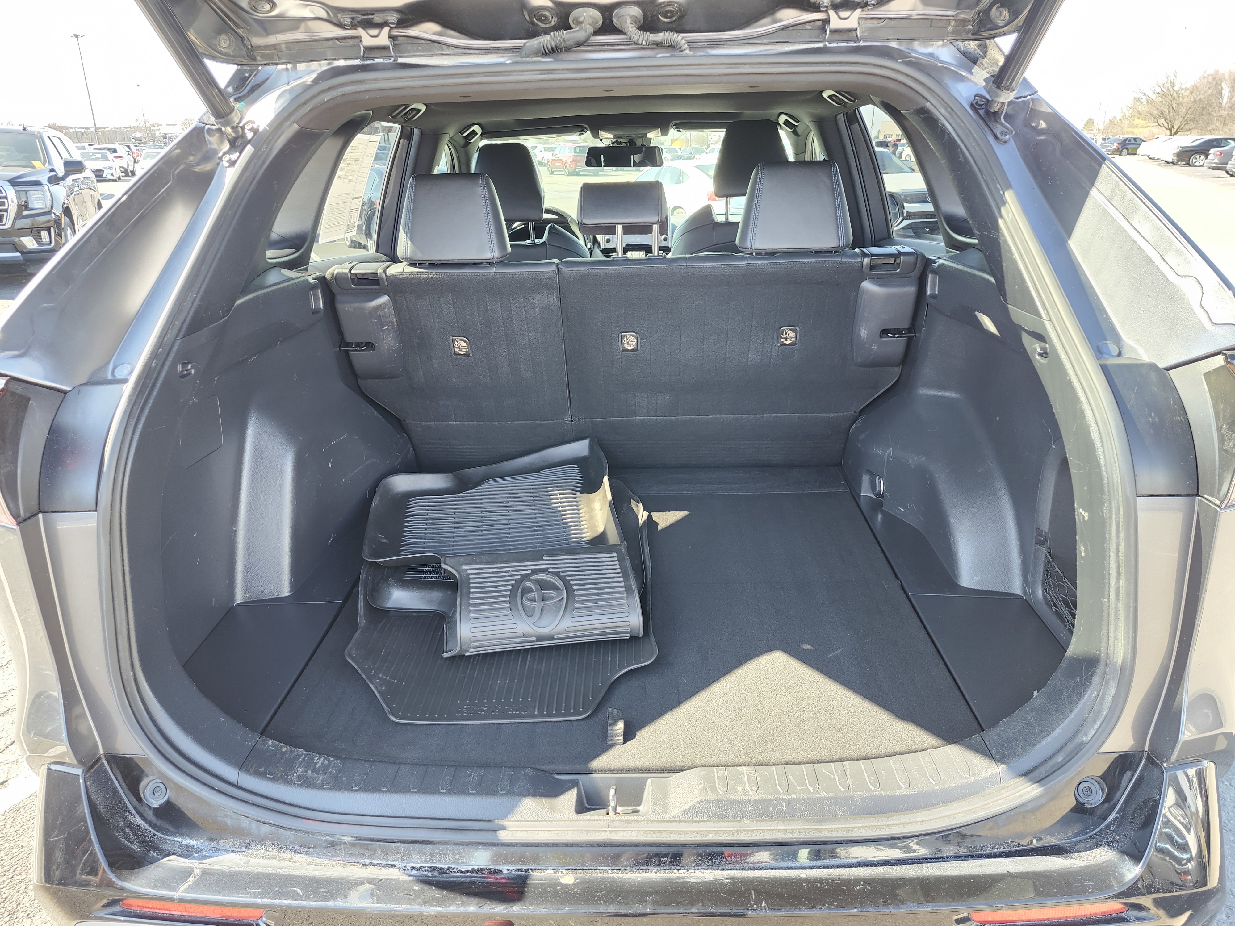 Used 2022 Toyota RAV4 XSE image 23