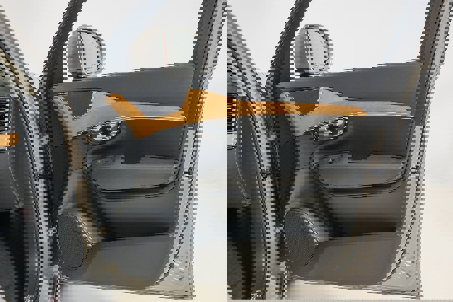 Used 2024 Volvo XC90 B5 Plus image 29