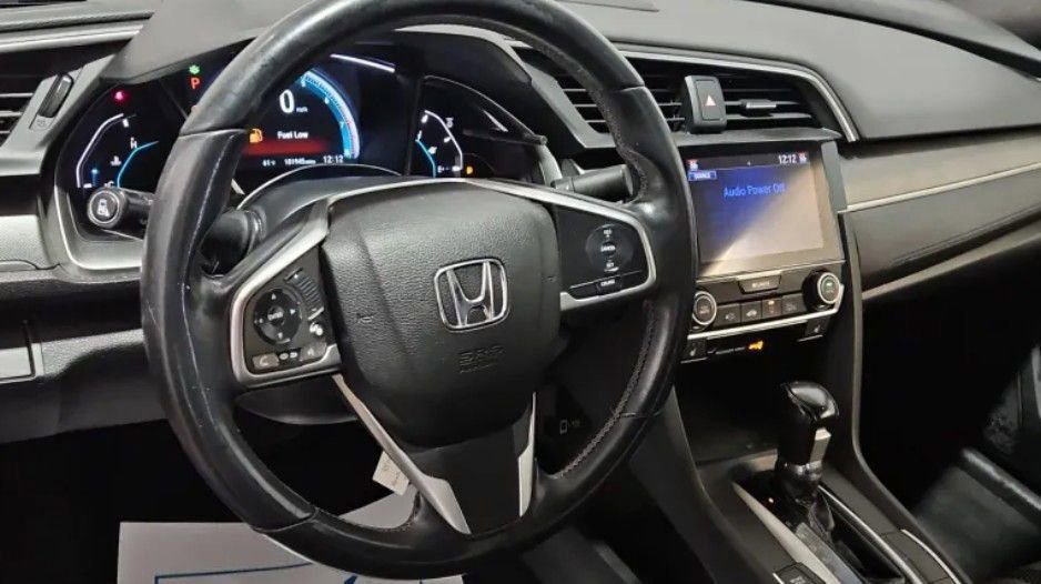 Used 2018 Honda Civic EX-T image 2