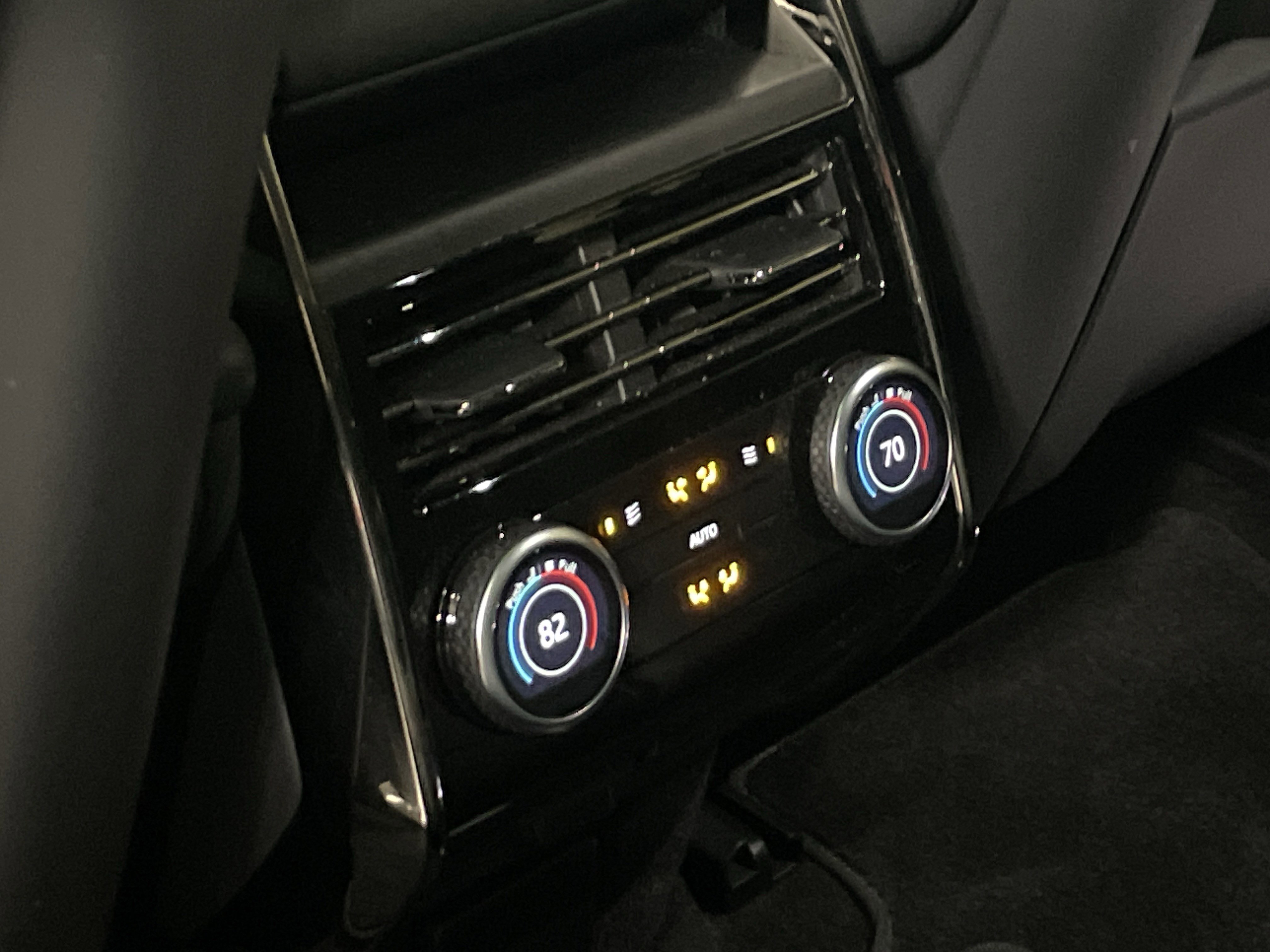 Used 2024 Land Rover Range Rover Sport Dynamic SE image 29