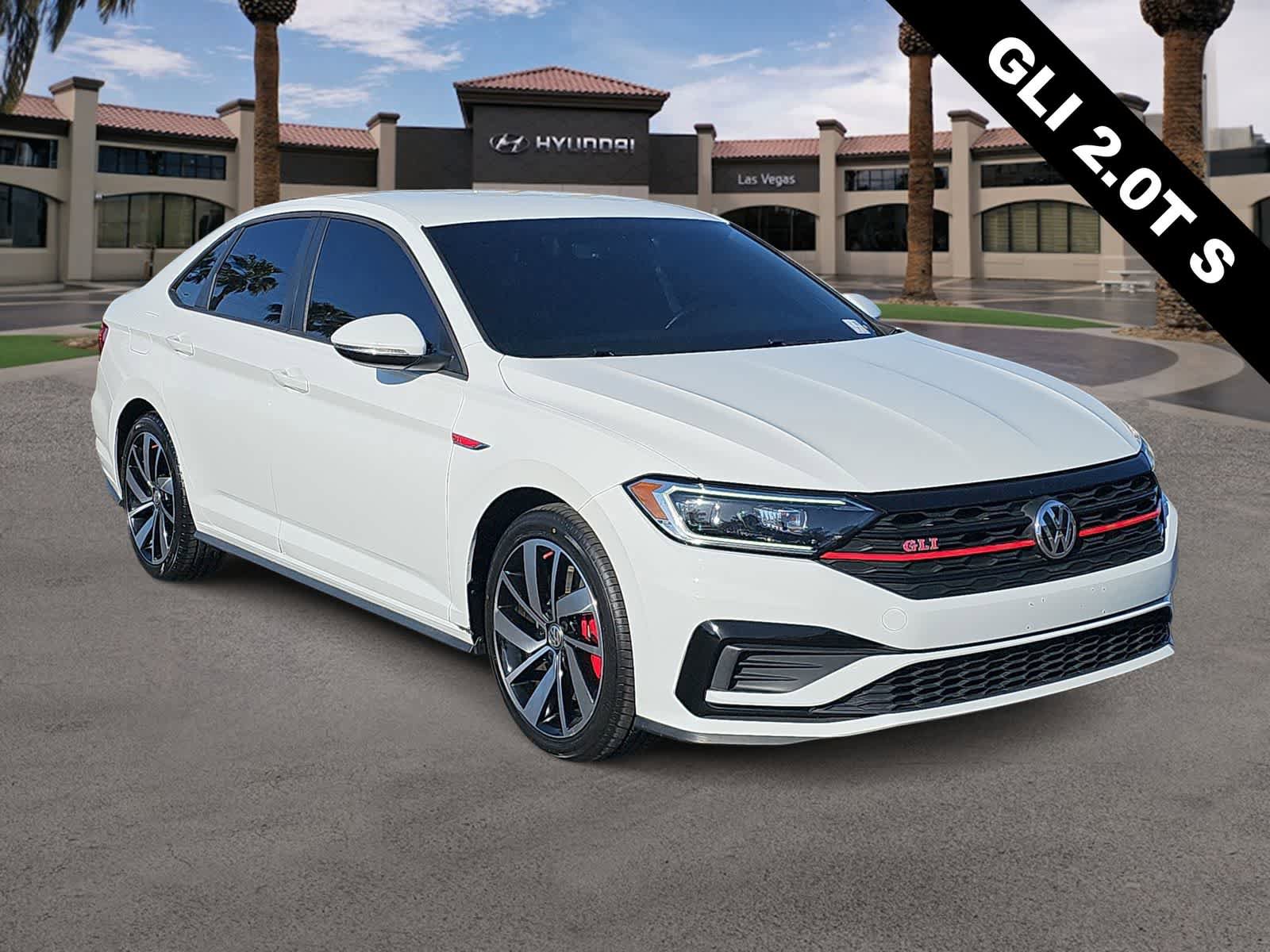 Used 2021 Volkswagen Jetta GLI FWD image 2