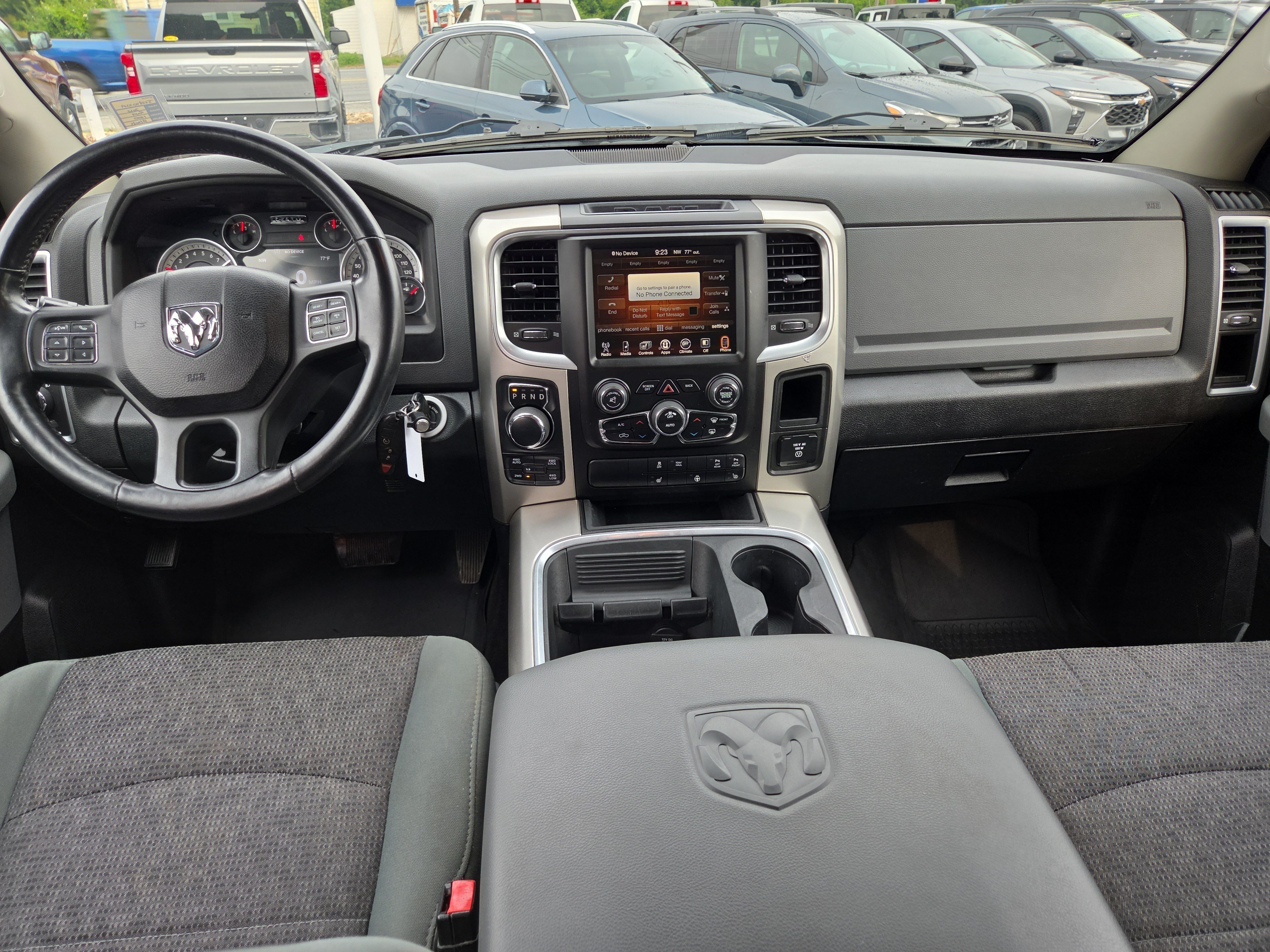 Used 2015 RAM 1500 Big Horn AWD/4WD image 24