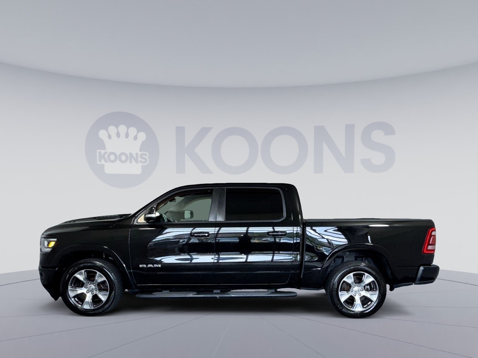 Used 2019 RAM 1500 Laramie w/ Sport Appearance Package AWD/4WD image 2