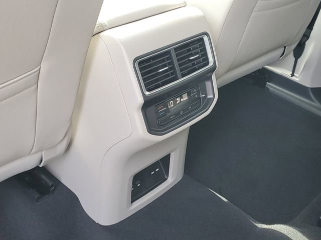 New 2026 Volkswagen Atlas SE image 30
