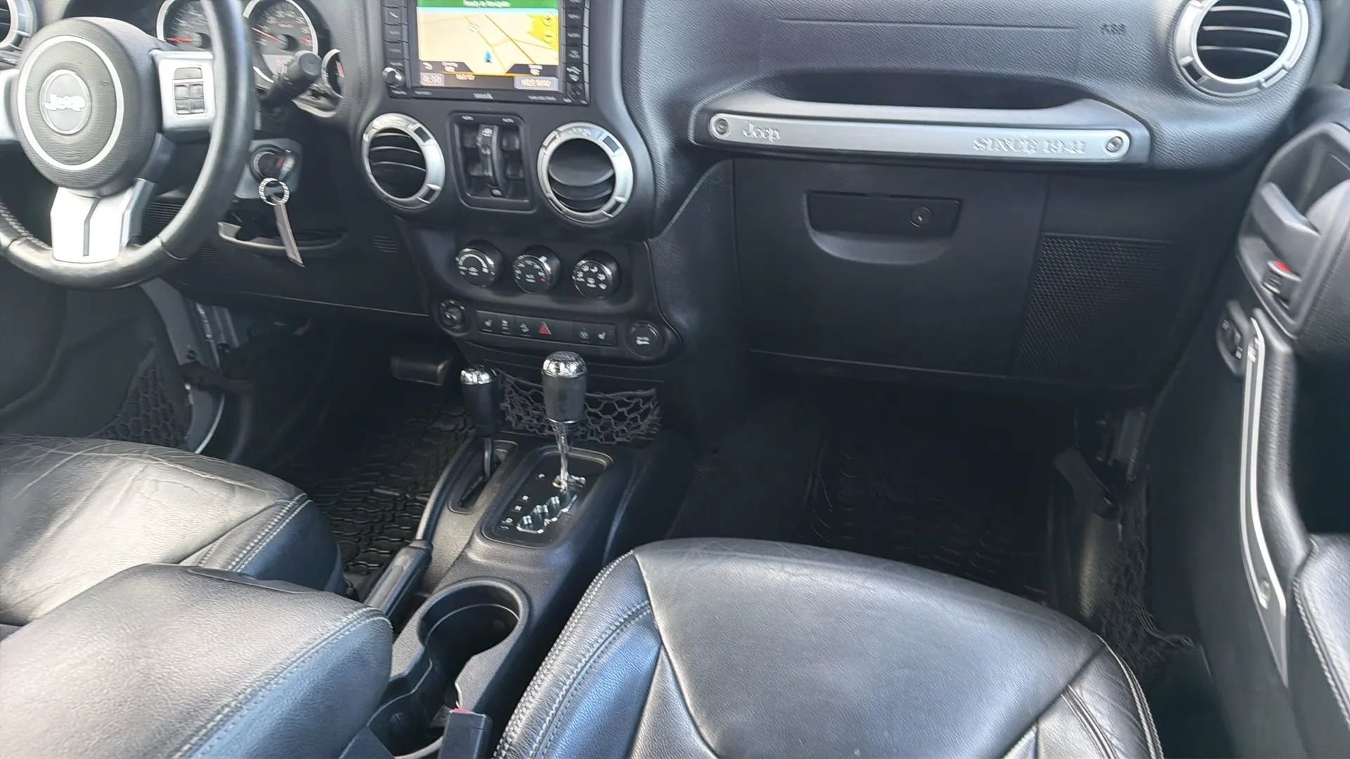 Used 2016 Jeep Wrangler Unlimited Rubicon image 88