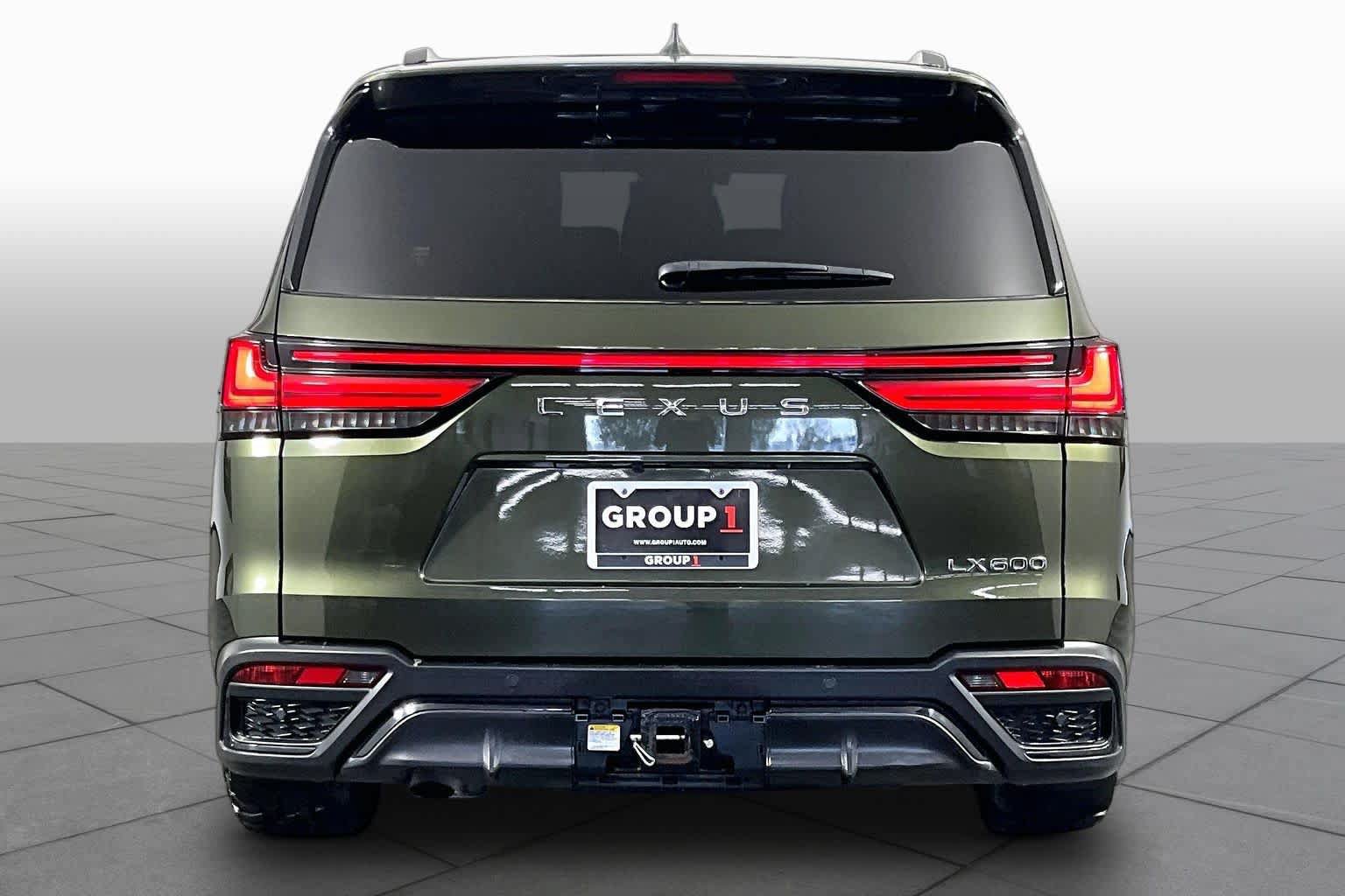 Used 2023 Lexus LX 600 F Sport w/ Accessory Package (Z1) AWD/4WD image 5