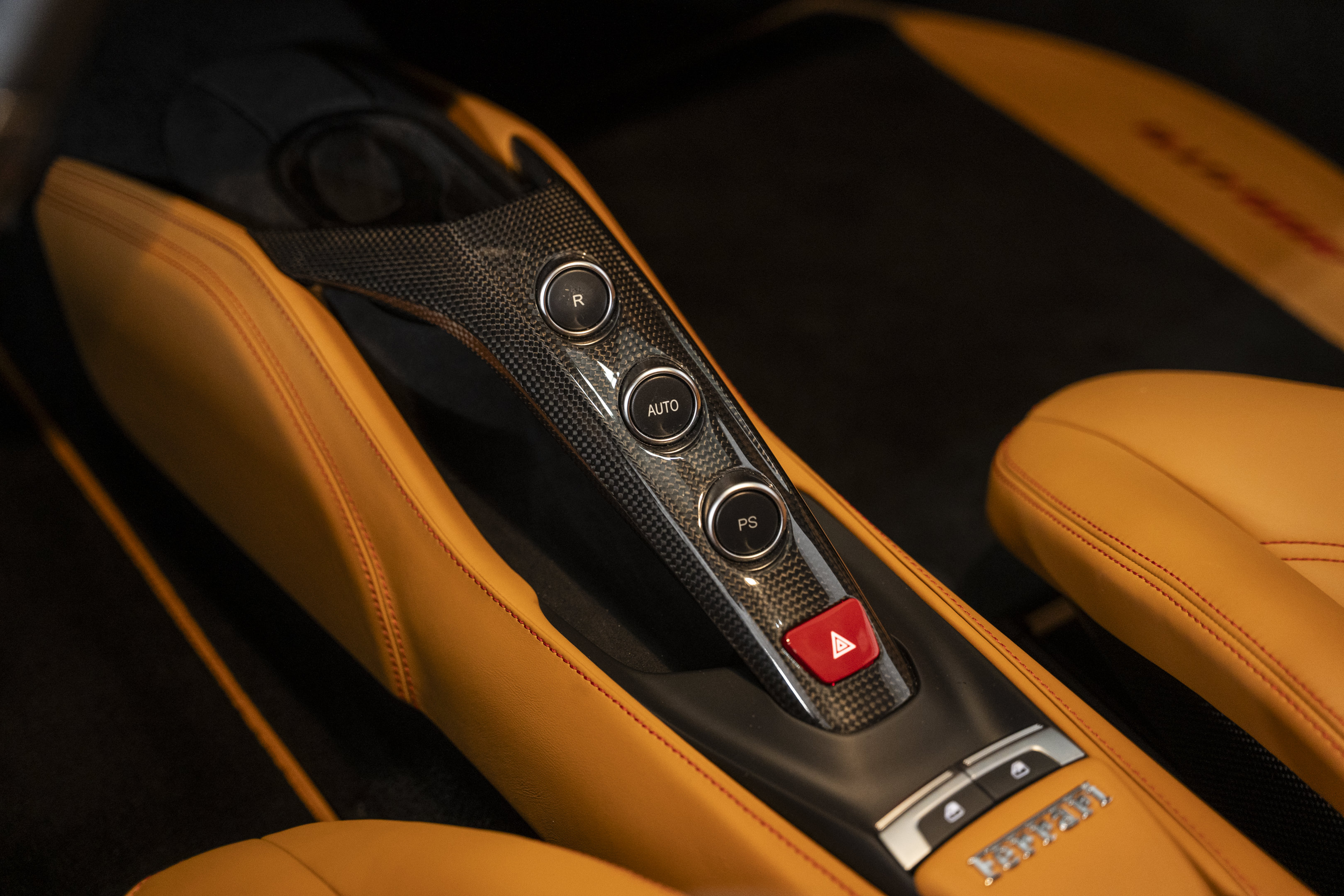 Used 2018 Ferrari 488 GTB RWD image 46