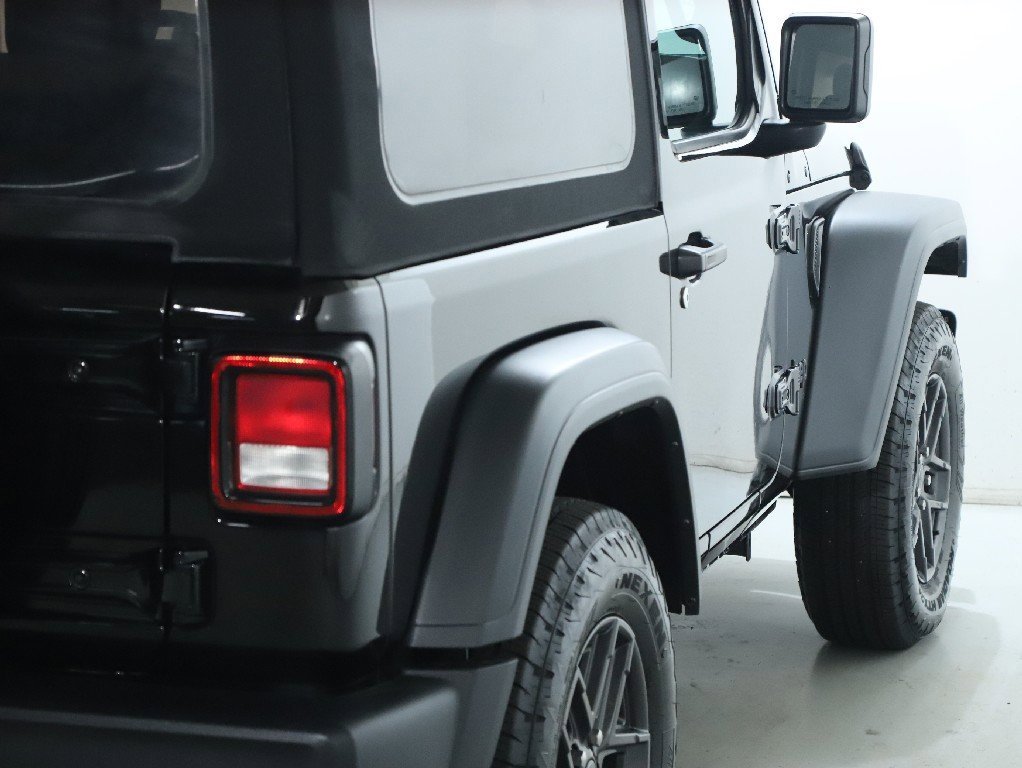 Used 2024 Jeep Wrangler Sport S image 42