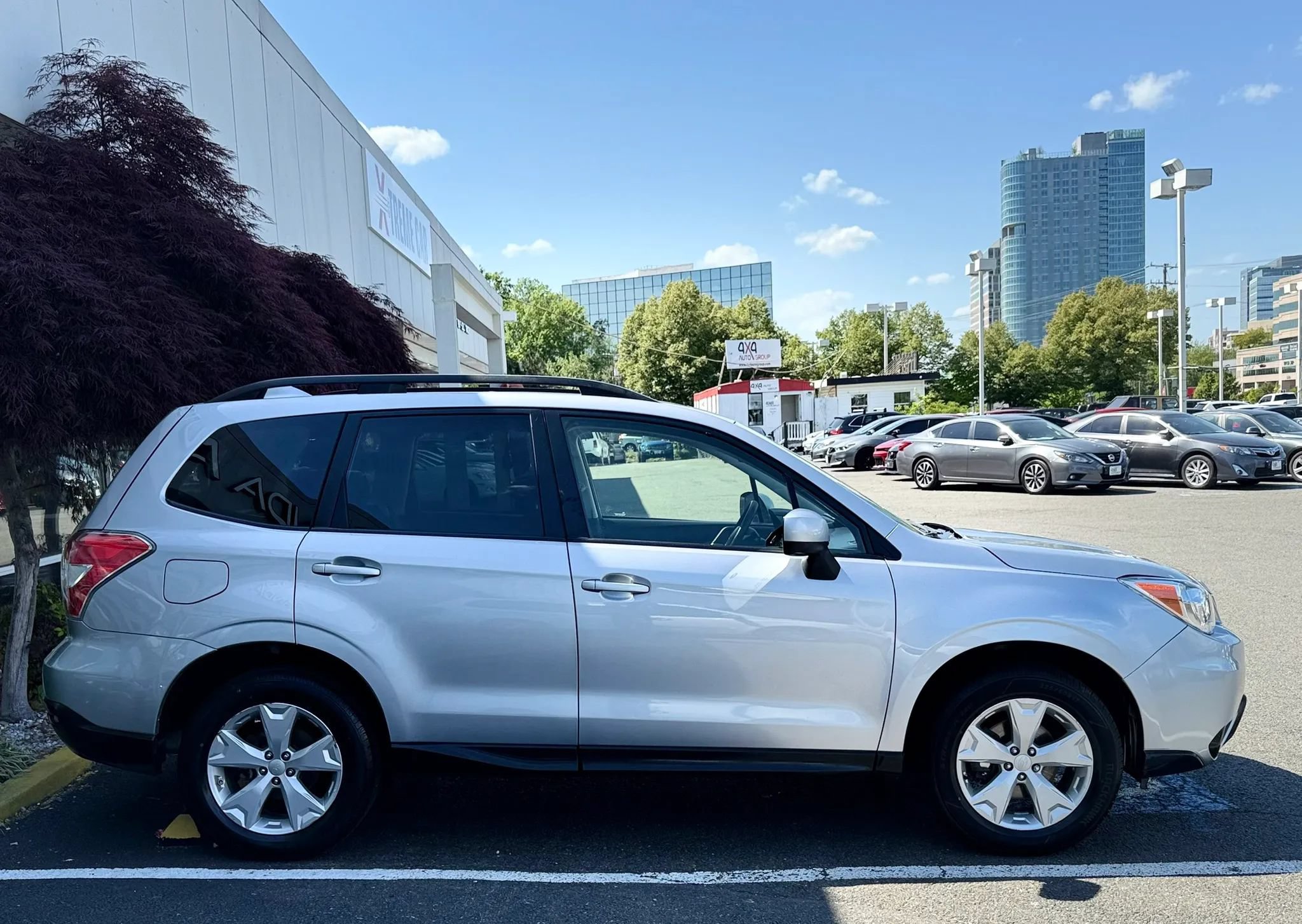 Used 2016 Subaru Forester 2.5i Premium AWD/4WD image 7