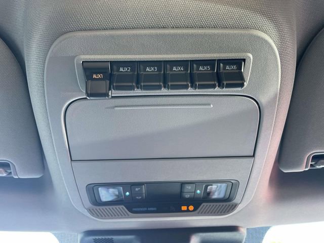 New 2026 Ford F550 4x4 Regular Cab Super Duty image 5