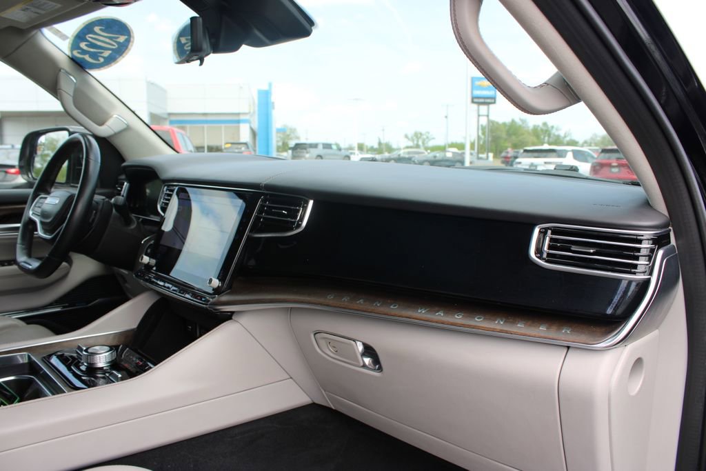 Used 2023 Jeep Grand Wagoneer Series II w/ Flexible Seating Group AWD/4WD image 31