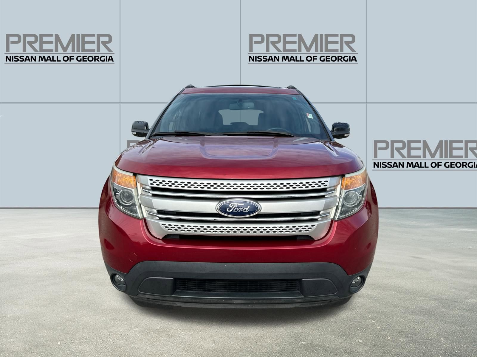 Used 2014 Ford Explorer XLT w/ Equipment Group 202A image 2