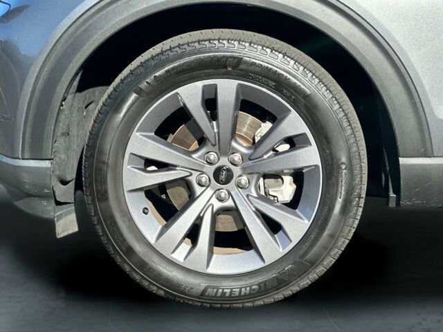 Used 2022 Ford Explorer XLT w/ Equipment Group 202A image 36