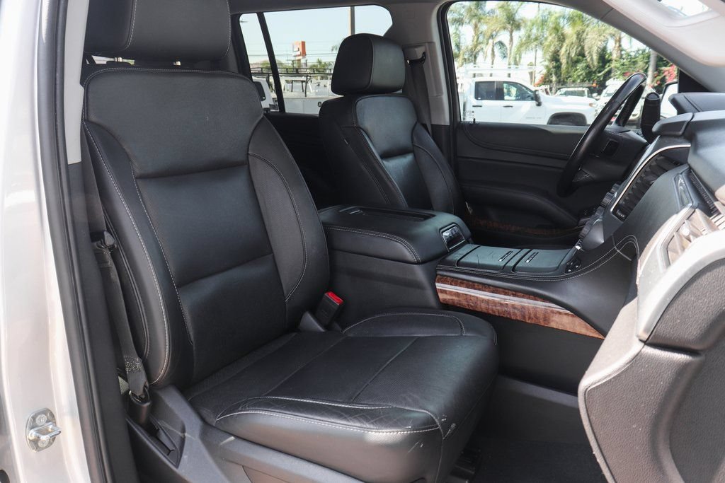 Used 2020 Chevrolet Suburban Premier RWD image 46