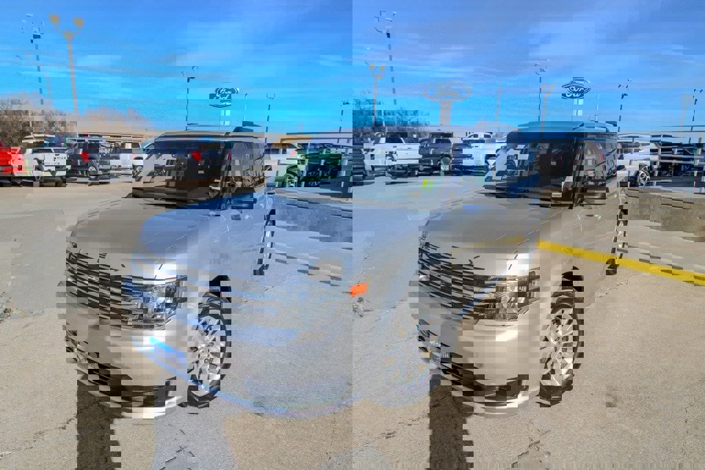 Used 2017 Ford Flex SE image 1