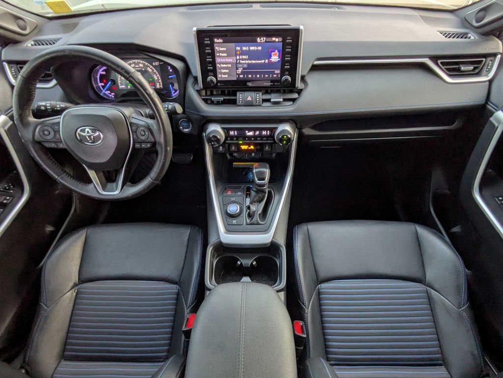 Used 2019 Toyota RAV4 XSE AWD/4WD image 16