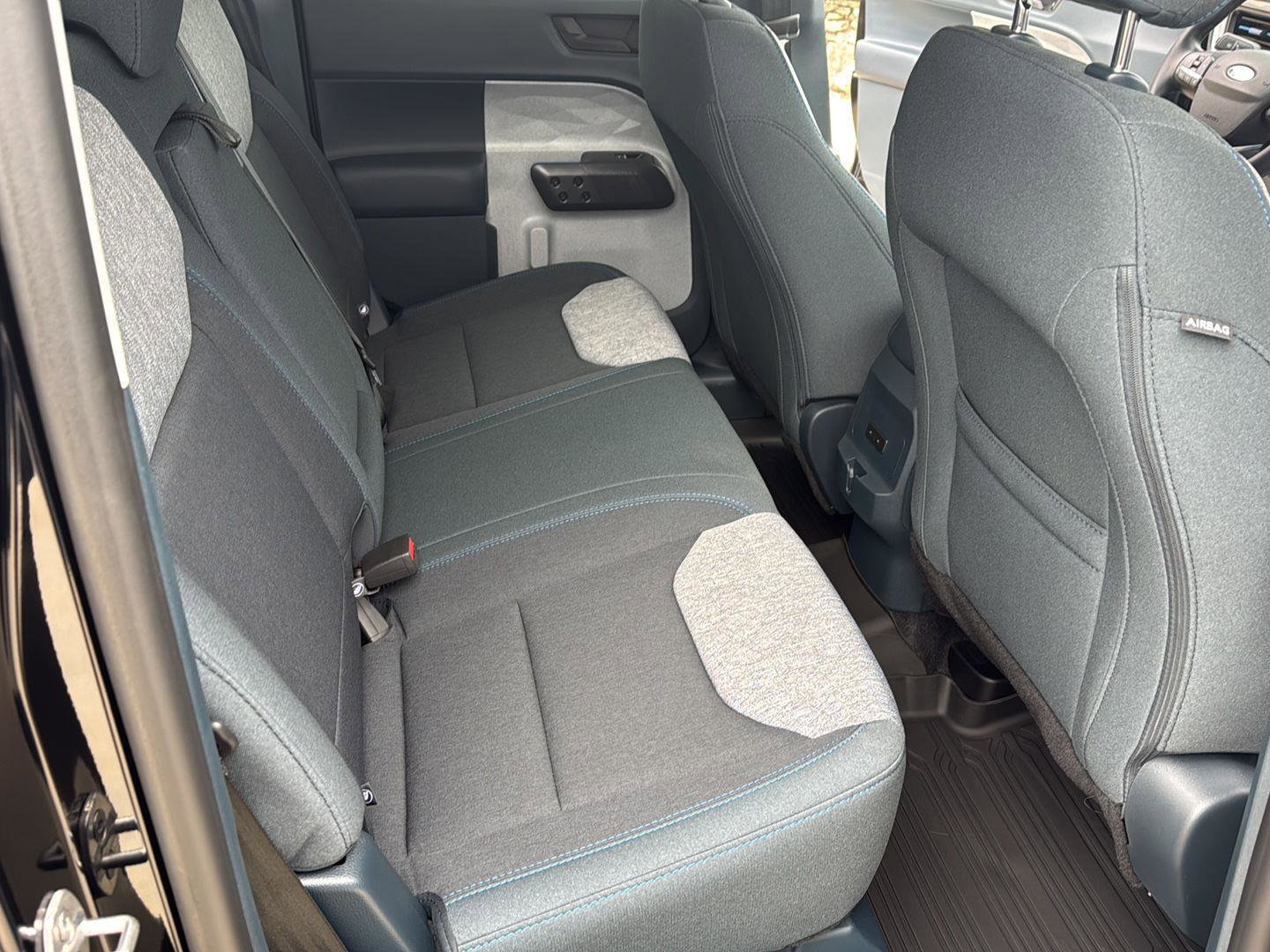 New 2025 Ford Maverick XLT image 27