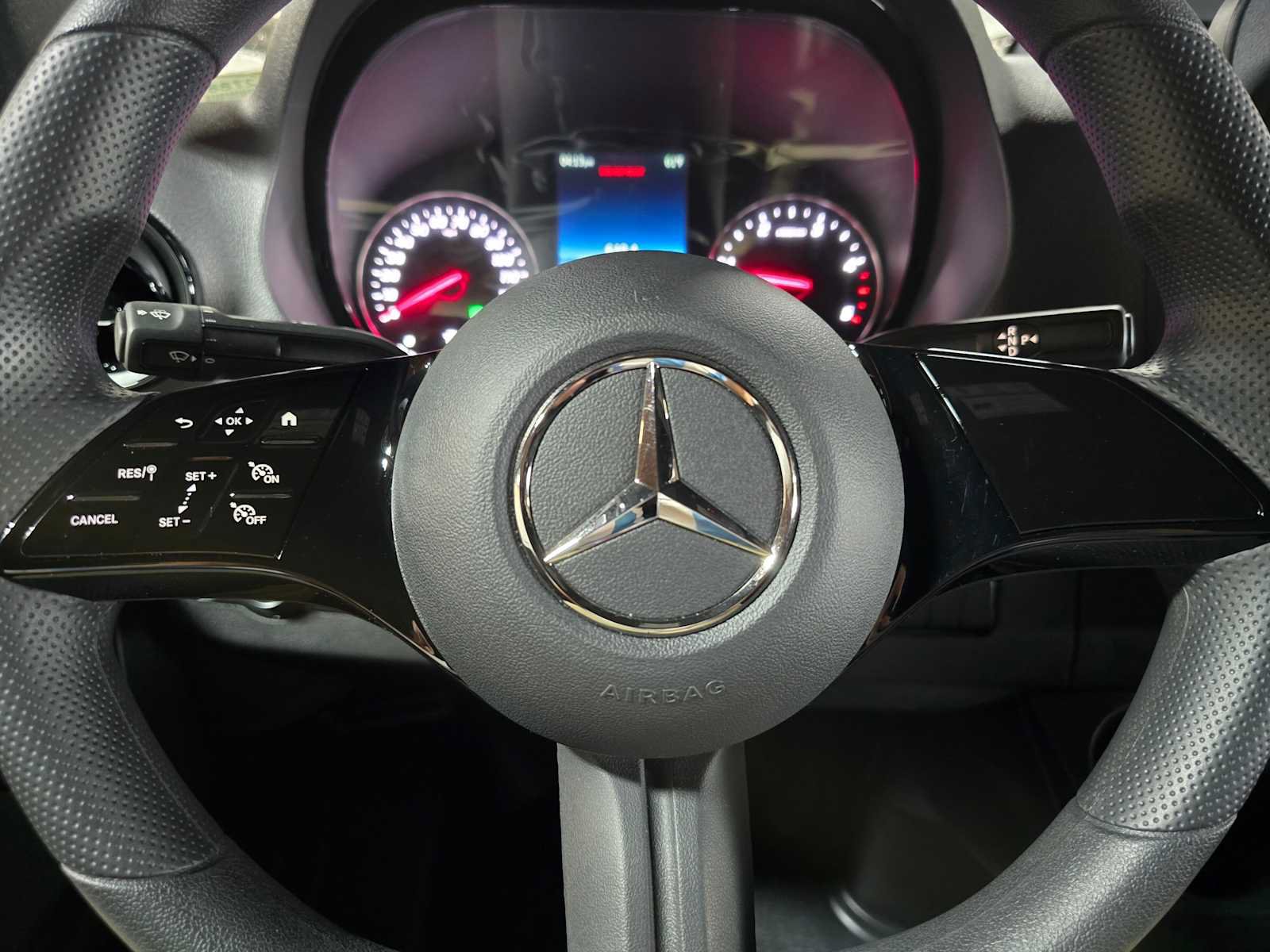 Used 2025 Mercedes-Benz Sprinter 2500 image 24