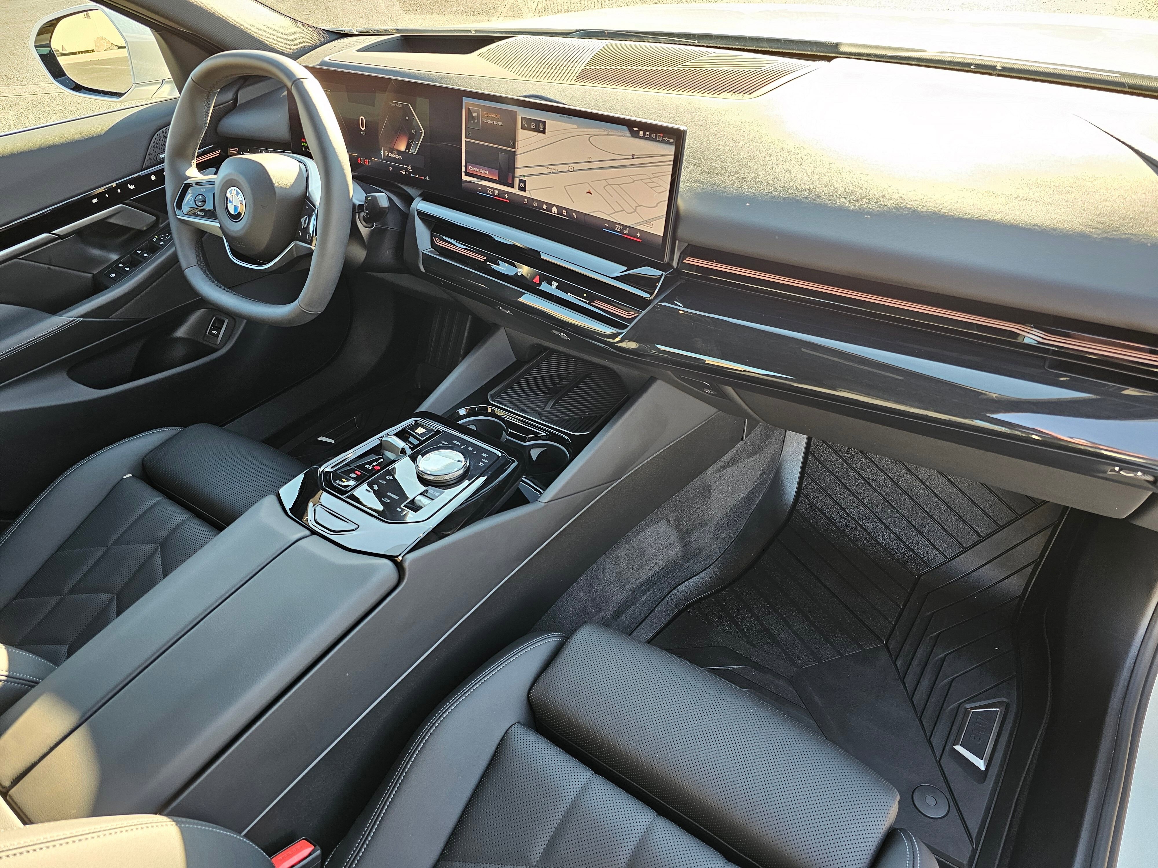 Certified 2025 BMW 530i xDrive w/ Premium Package image 15