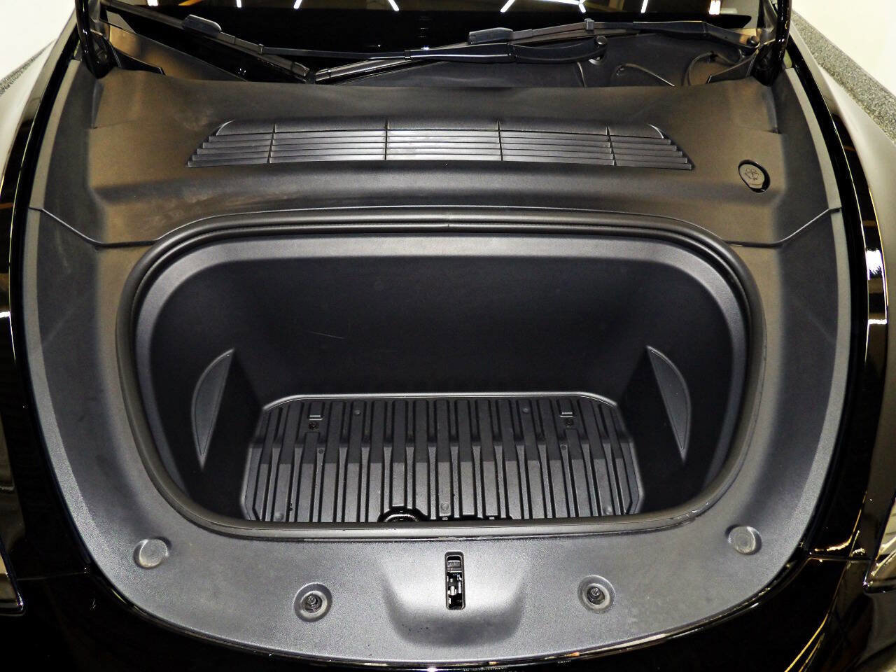 Used 2023 Tesla Model Y Performance AWD/4WD image 23