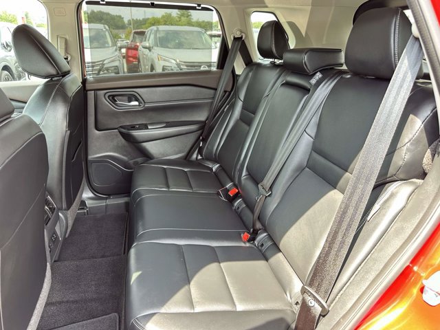 Used 2023 Nissan Rogue SL w/ SL Premium Package AWD/4WD image 17