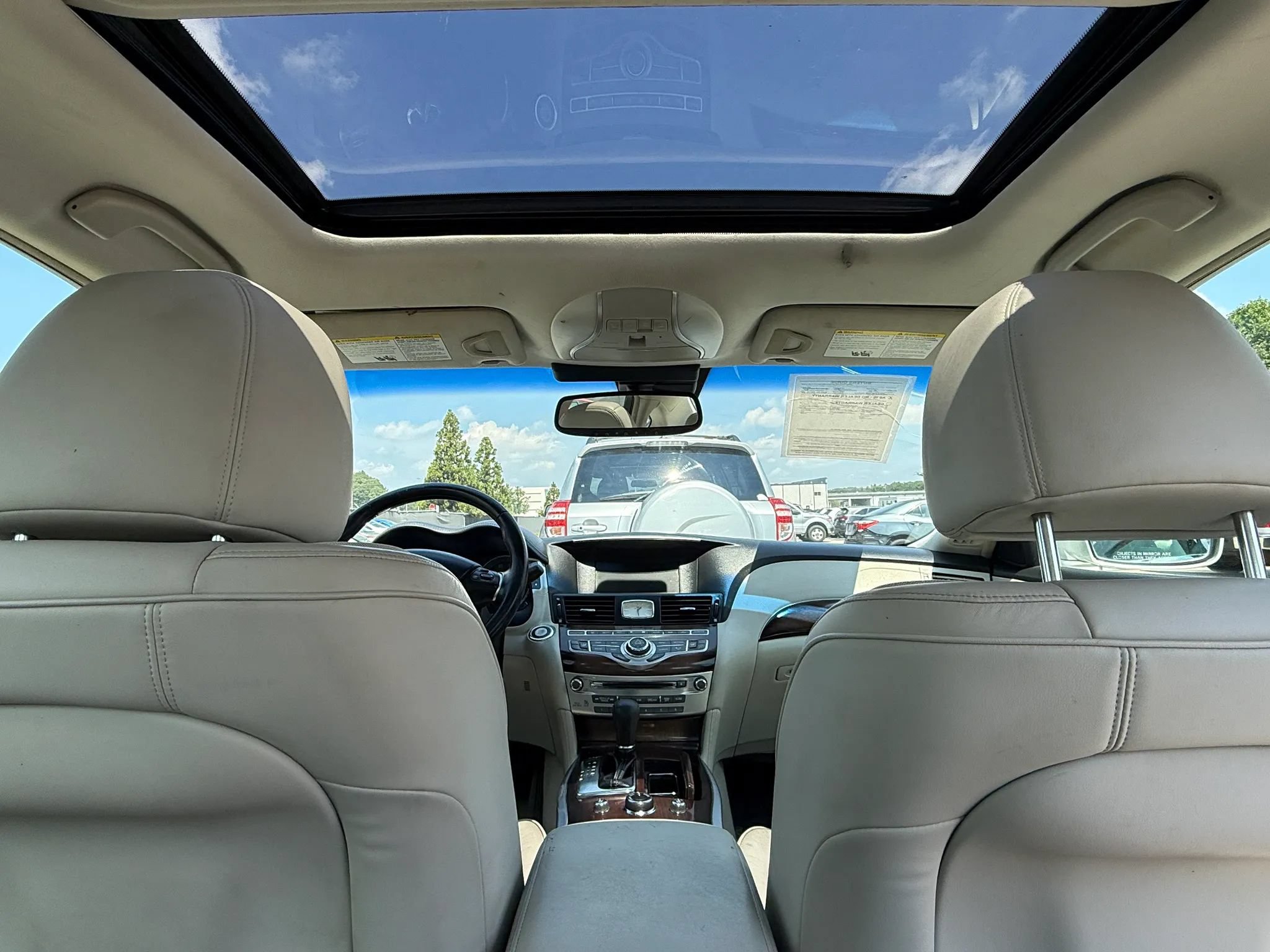 Used 2011 INFINITI M37 w/ Deluxe Touring Pkg RWD image 23