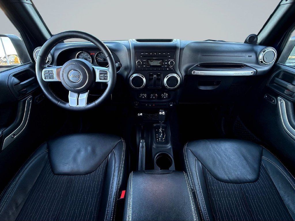 Used 2013 Jeep Wrangler Sport AWD/4WD image 13