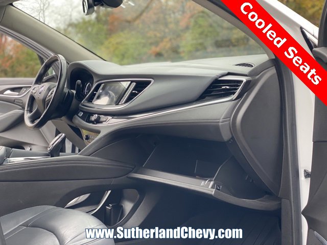 Used 2021 Buick Enclave Premium image 18
