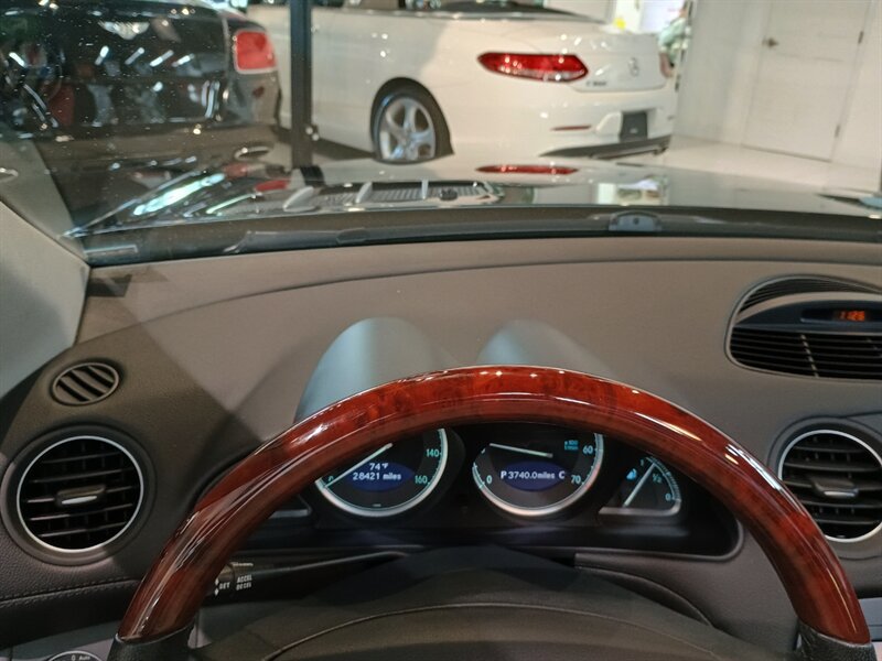 Used 2006 Mercedes-Benz SL 500 image 21