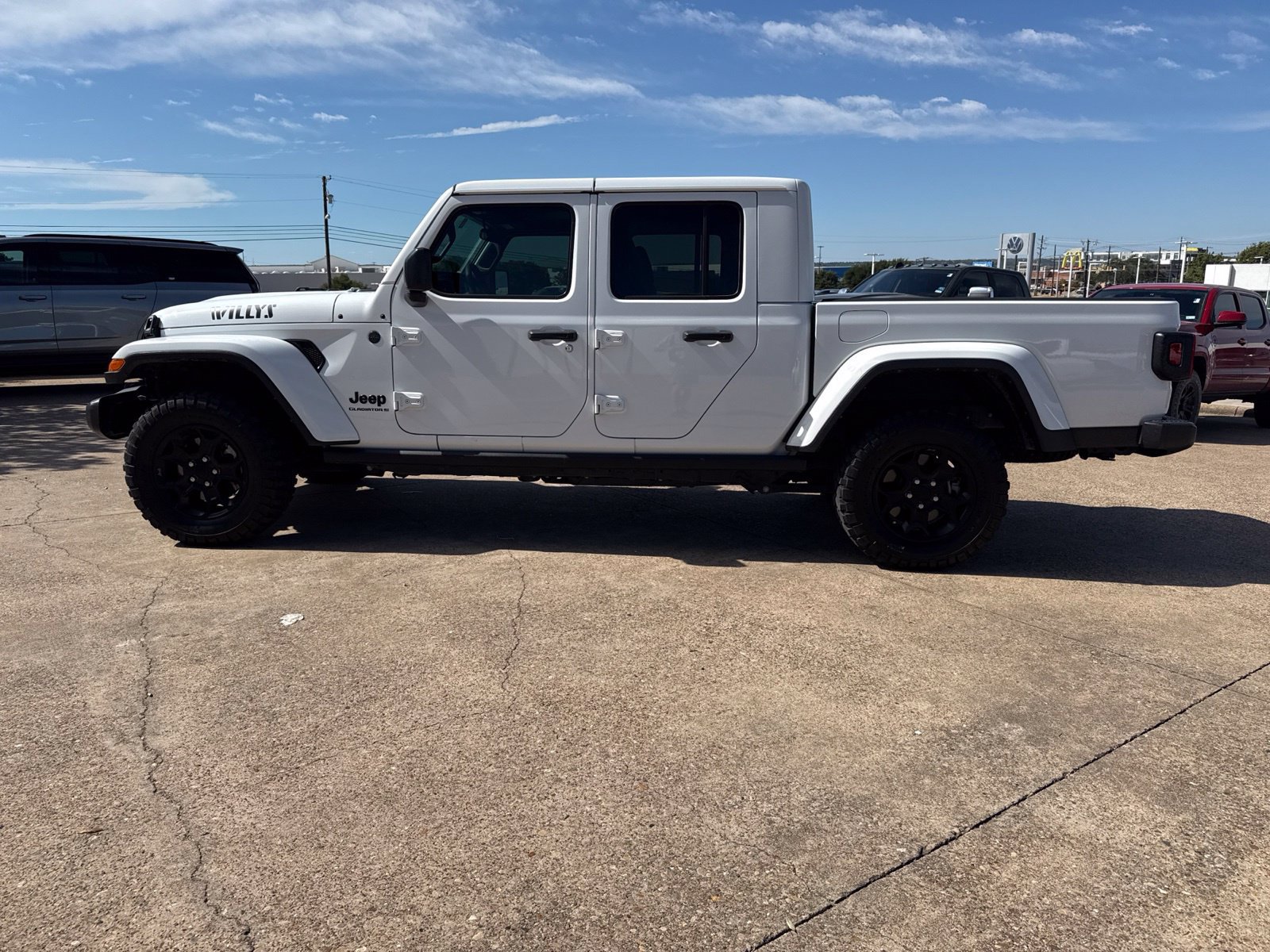 Used 2023 Jeep Gladiator Sport AWD/4WD image 4