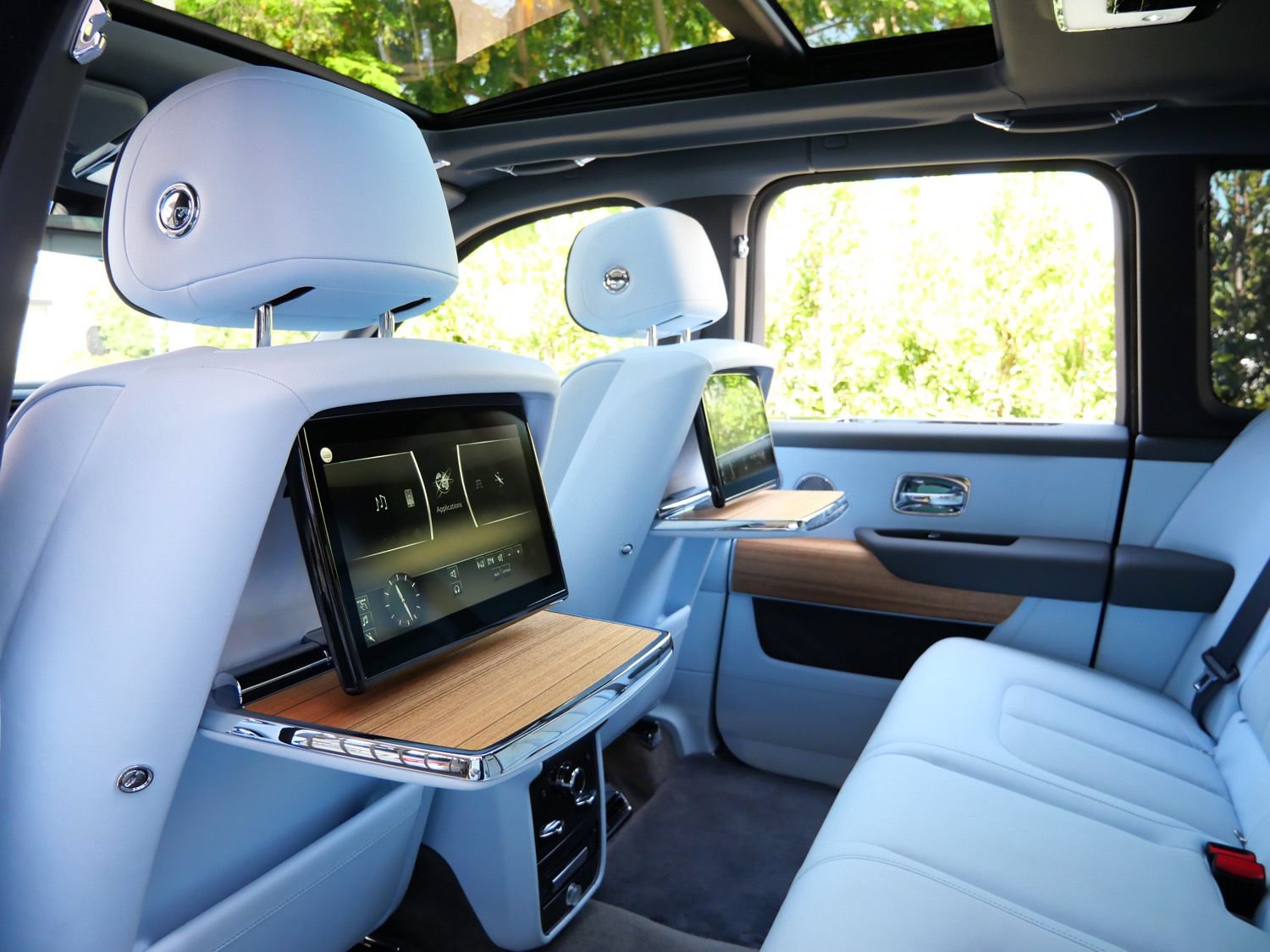 Certified 2023 Rolls-Royce Cullinan w/ Cullinan Package AWD/4WD image 29