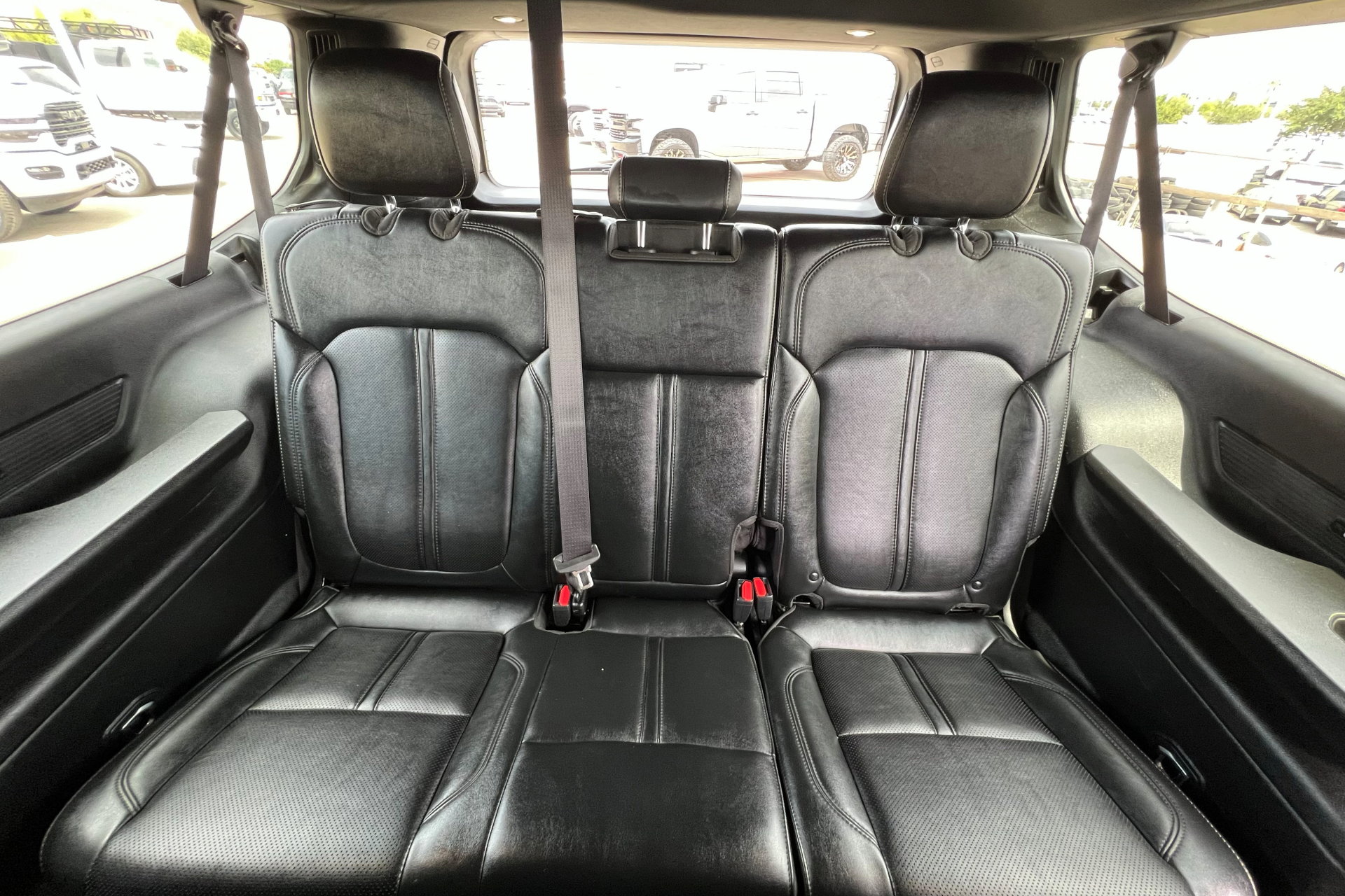 Used 2023 Jeep Wagoneer L Series II image 22