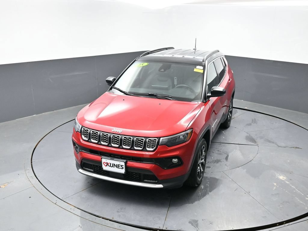 Used 2025 Jeep Compass Limited AWD/4WD image 45