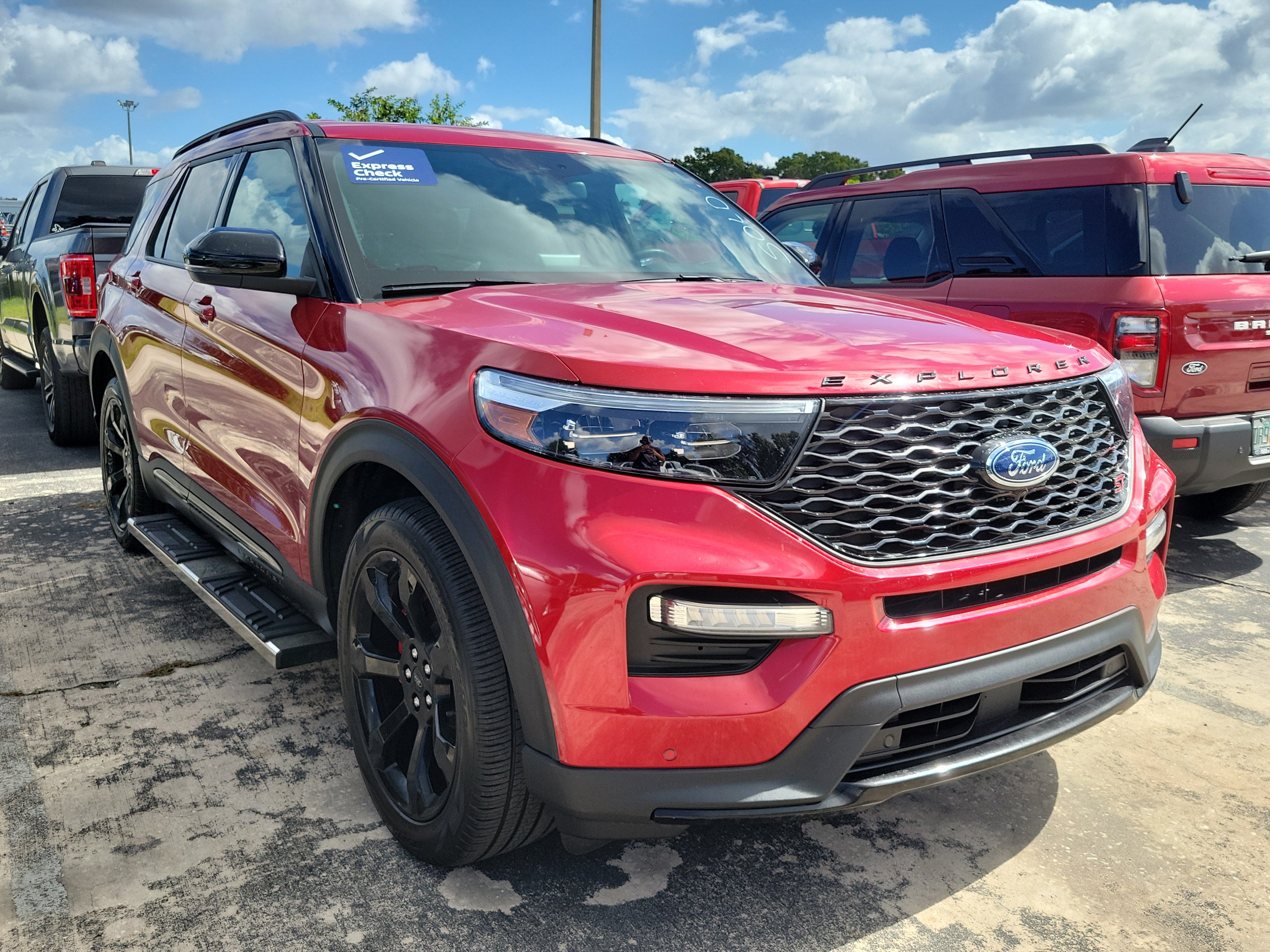Used 2023 Ford Explorer ST w/ Equipment Group 401A AWD/4WD image 6