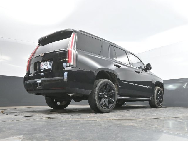 Used 2017 Cadillac Escalade Luxury AWD/4WD image 46