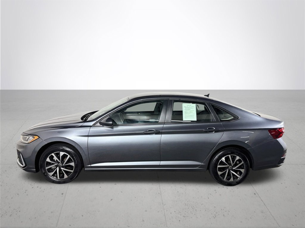 Certified 2025 Volkswagen Jetta S FWD image 10